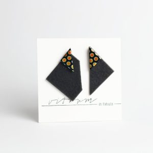 D.D. - grey dark + orange yellow dot