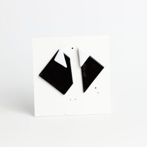 DUO - black + white