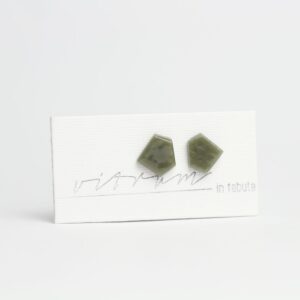 LOU - green grey