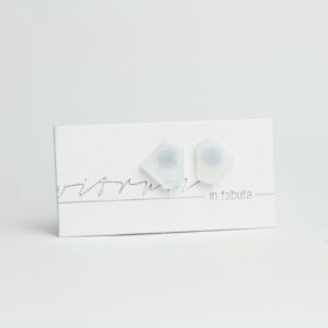 LOU - white translucent
